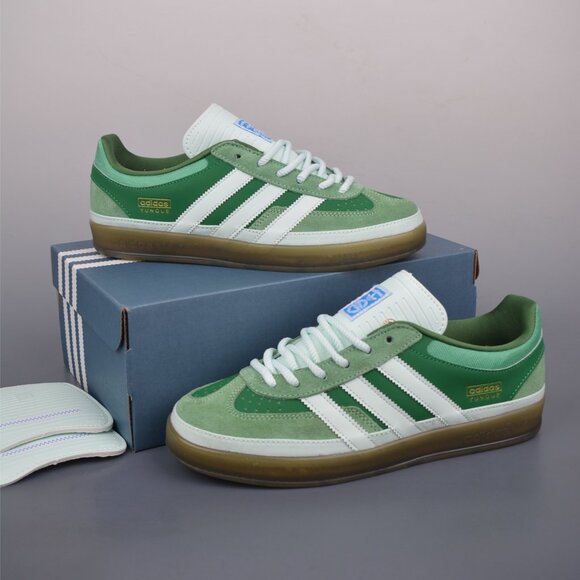 adidas Originals x Bad Bunny - Picture 2 of 8